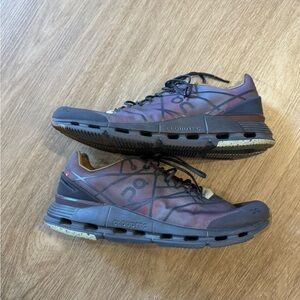 Mens ON Cloudnova Z5 Bodega special edition. Size 11